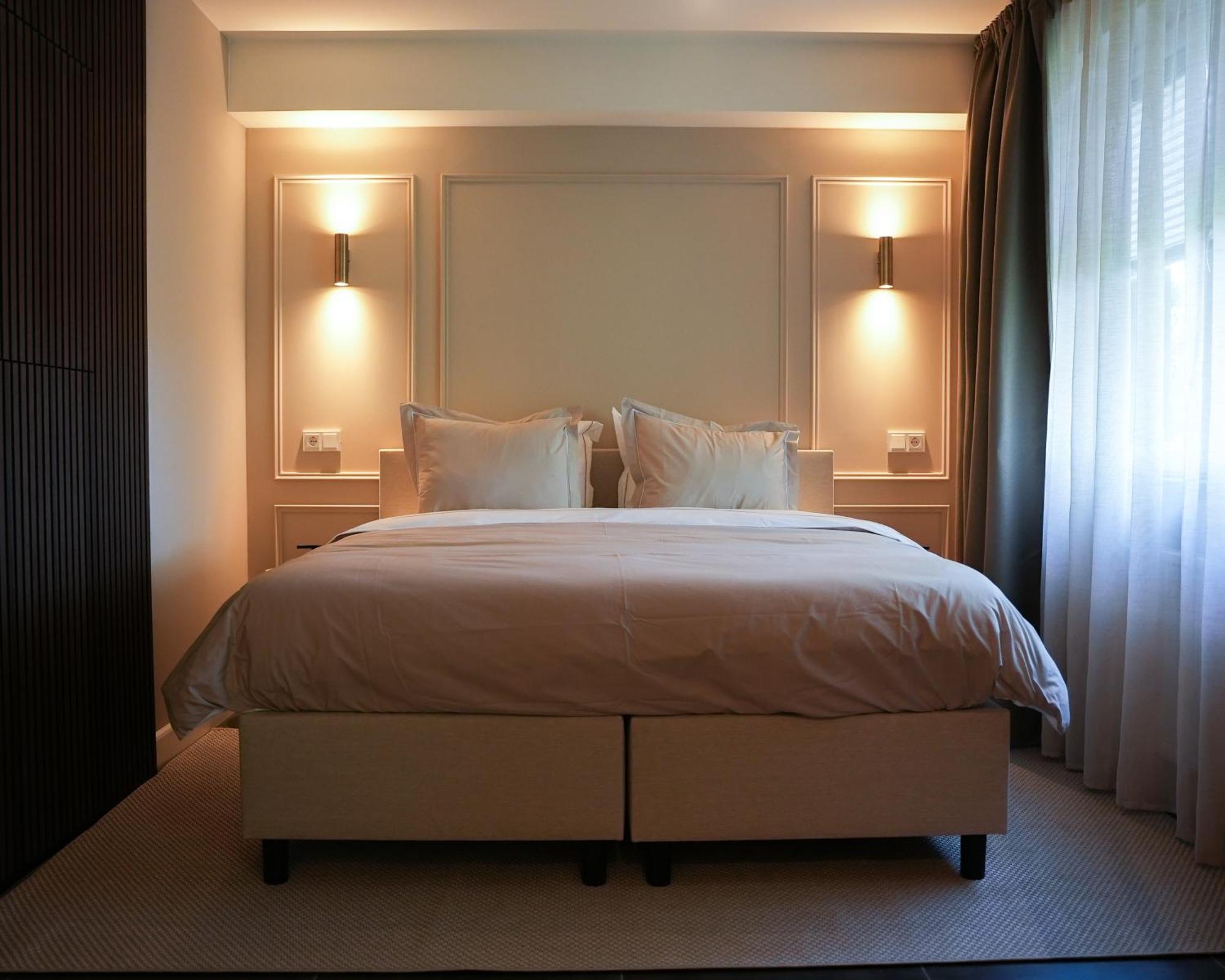 The Lodge Bed & Wellness Oisterwijk Sauna, Jacuzzi, Luxury Moergestel エクステリア 写真