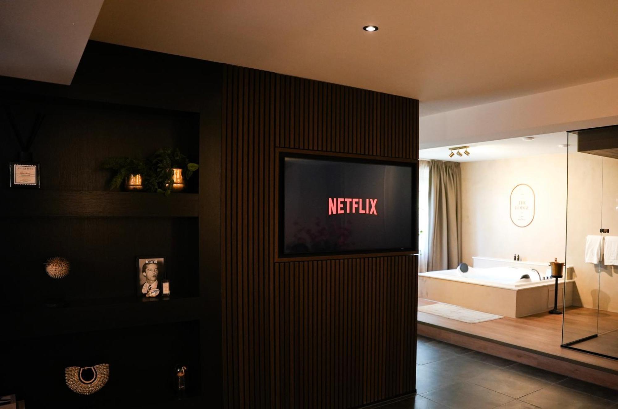 The Lodge Bed & Wellness Oisterwijk Sauna, Jacuzzi, Luxury Moergestel エクステリア 写真